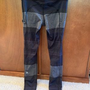 Lululemon leggings size 6